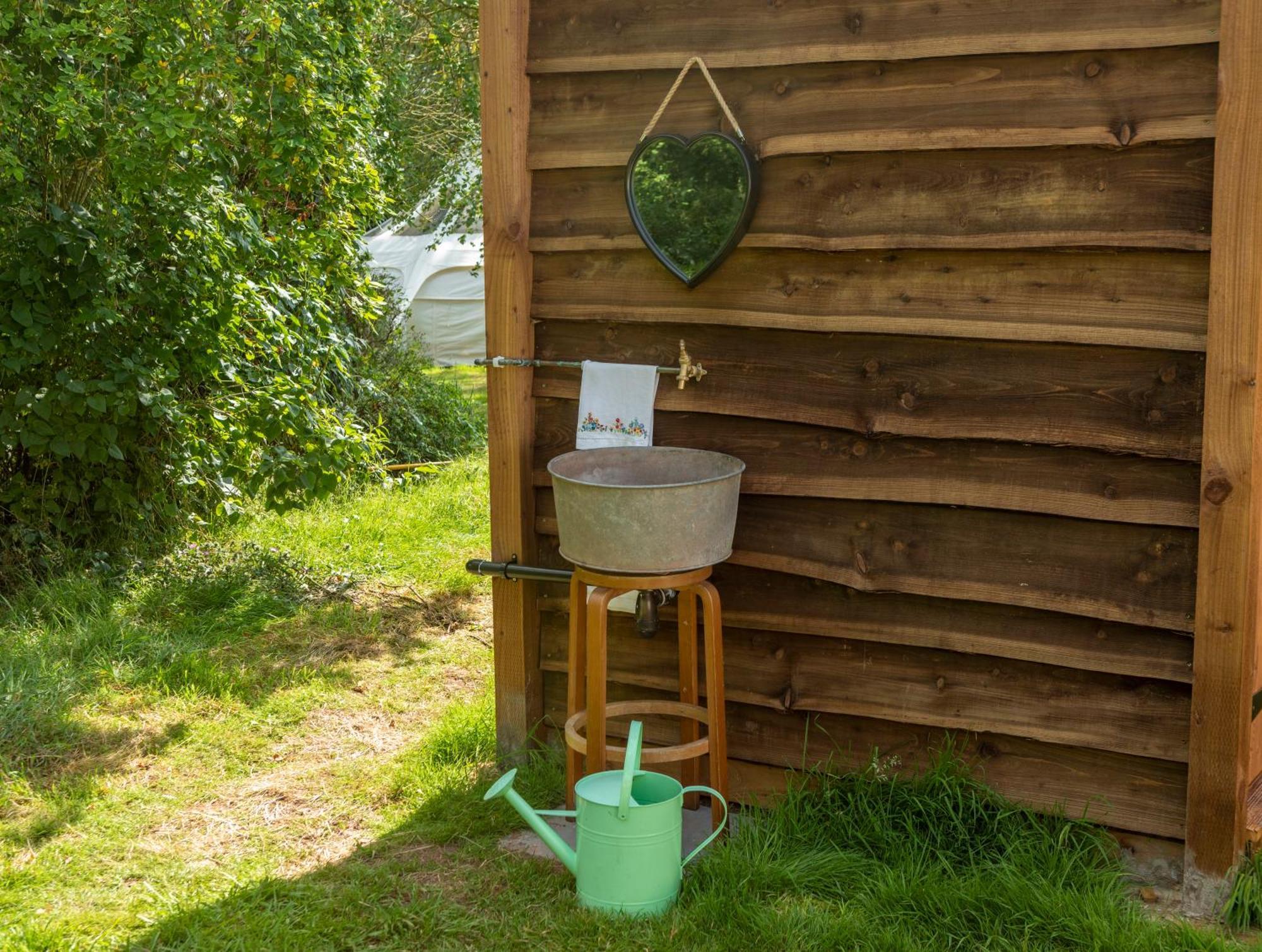 Stargazer Glamping Uk Andromeda 6 People Hotel Ross-on-Wye Exterior photo